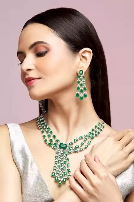 Elegant Green Stones Emerald Drop Necklace Set.