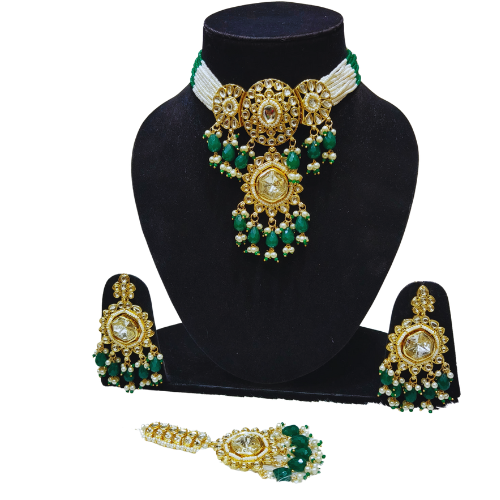 Elegant Indian Bollywood Kundan Jewelery.